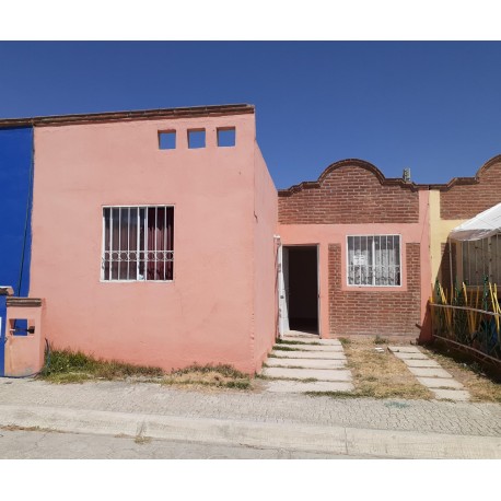 SE VENDE CASA EN PRIVADA STA MONICA, FRACCIONAMIENTO LA REFORMA EN PACHUCA.