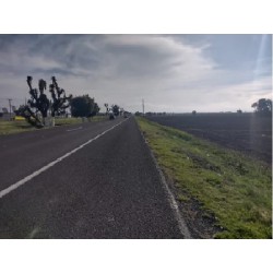 SE VENDE TERRENO EN ZAPOTLAN DE JUÁREZ HIDALGO, SOBRE CARRETERA MÉXICO-PACHUCA.