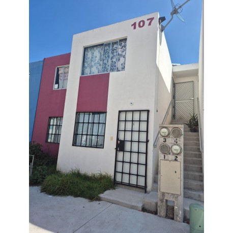 SE VENDE CASA DUPLEX EN EL FRACCIONAMIENTO PASEOS DE CHAVARRIA, MINERAL DE LA REFORMA HIDALGO.